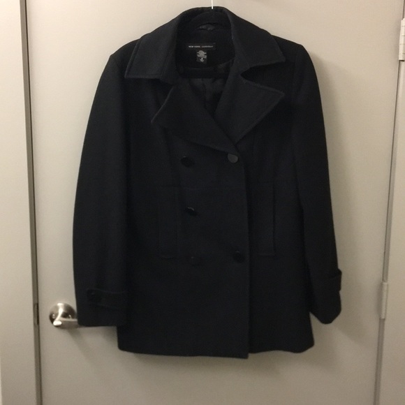 New York & Company - Picture 1 of 2